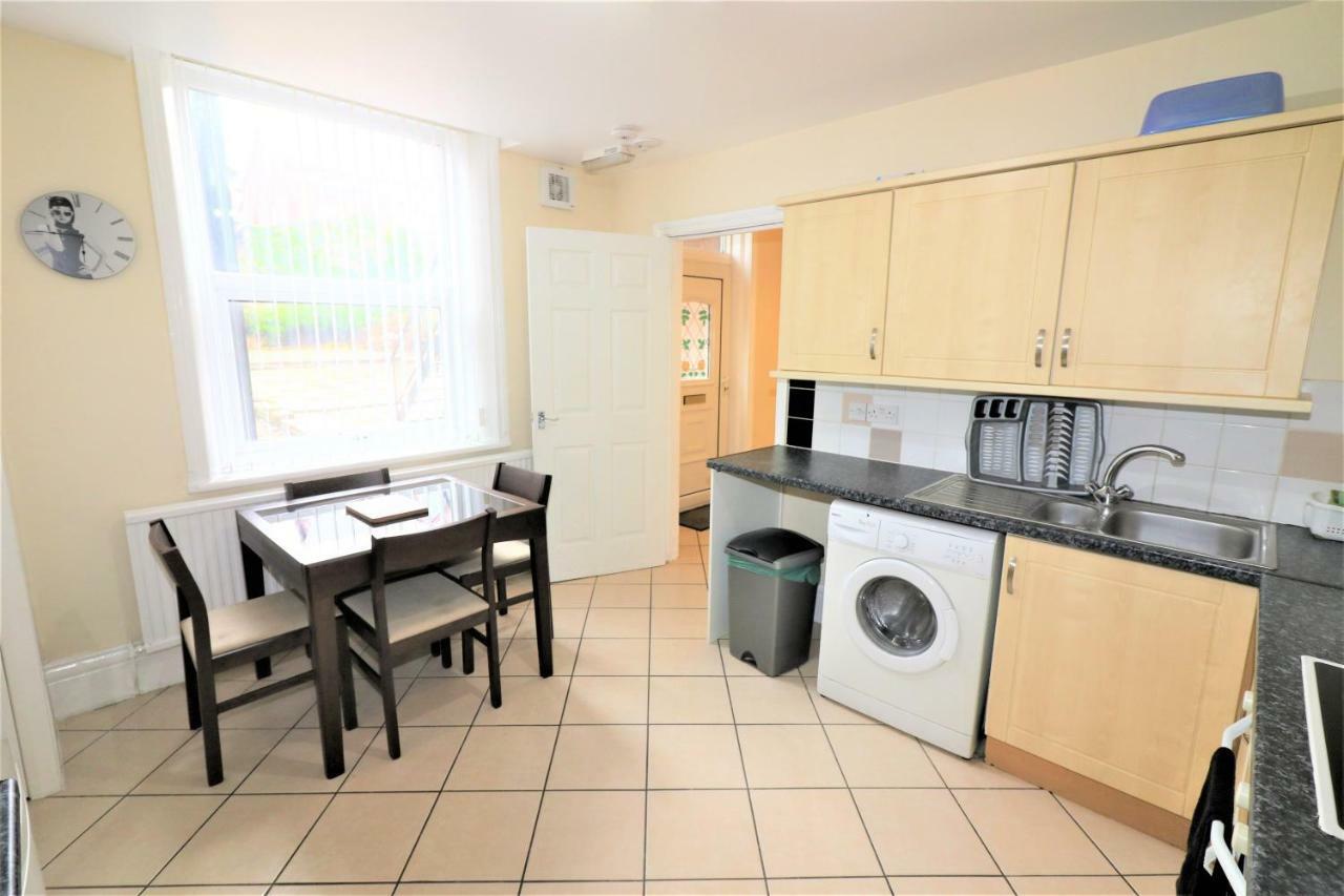 Marley Mansion Apartments - Borough Birkenhead Esterno foto
