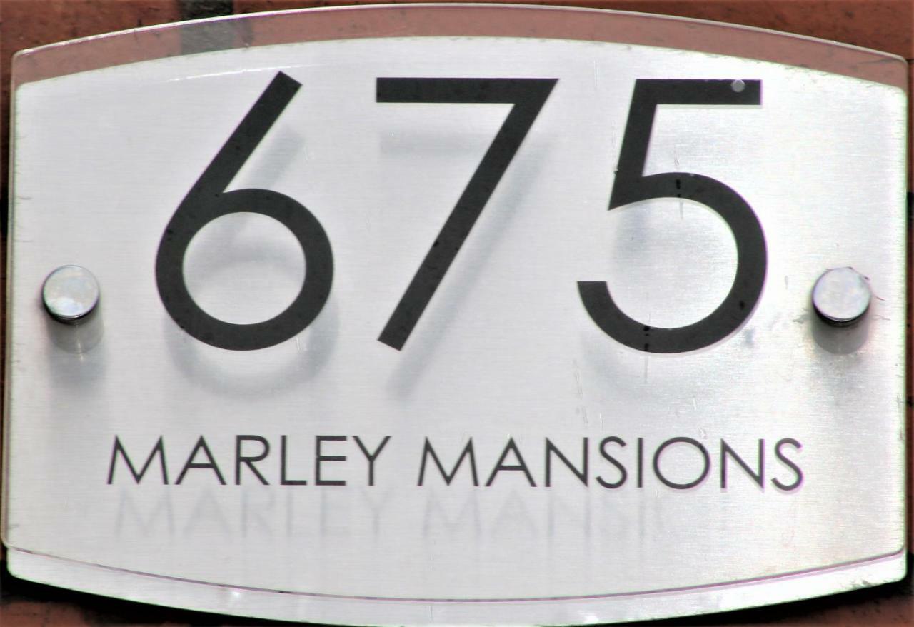 Marley Mansion Apartments - Borough Birkenhead Esterno foto